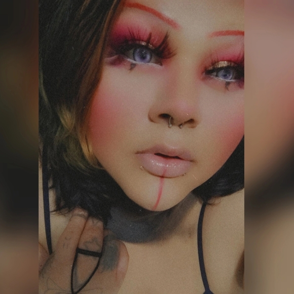 Meet your Posher, Lupita - Picture 1 of 2